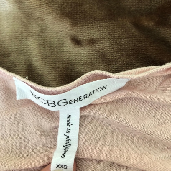 BCBGeneration flowy tank top - Picture 7 of 7